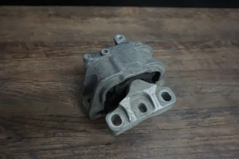 Background image for Audi A3 04-09 8p Motorhalter Halter Motor 1K0199262AP