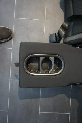 VW Golf 7 VII Rücksitzbank Rückenlehne rechts Lehne Armlehne Becherh. - Bild 3