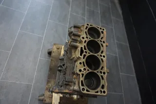 Motor Motorblock VW T5 Transporter Bus 2,0 TDI 75 103KW CAA CAAA CAAC Rumpfmotor - Bild 8