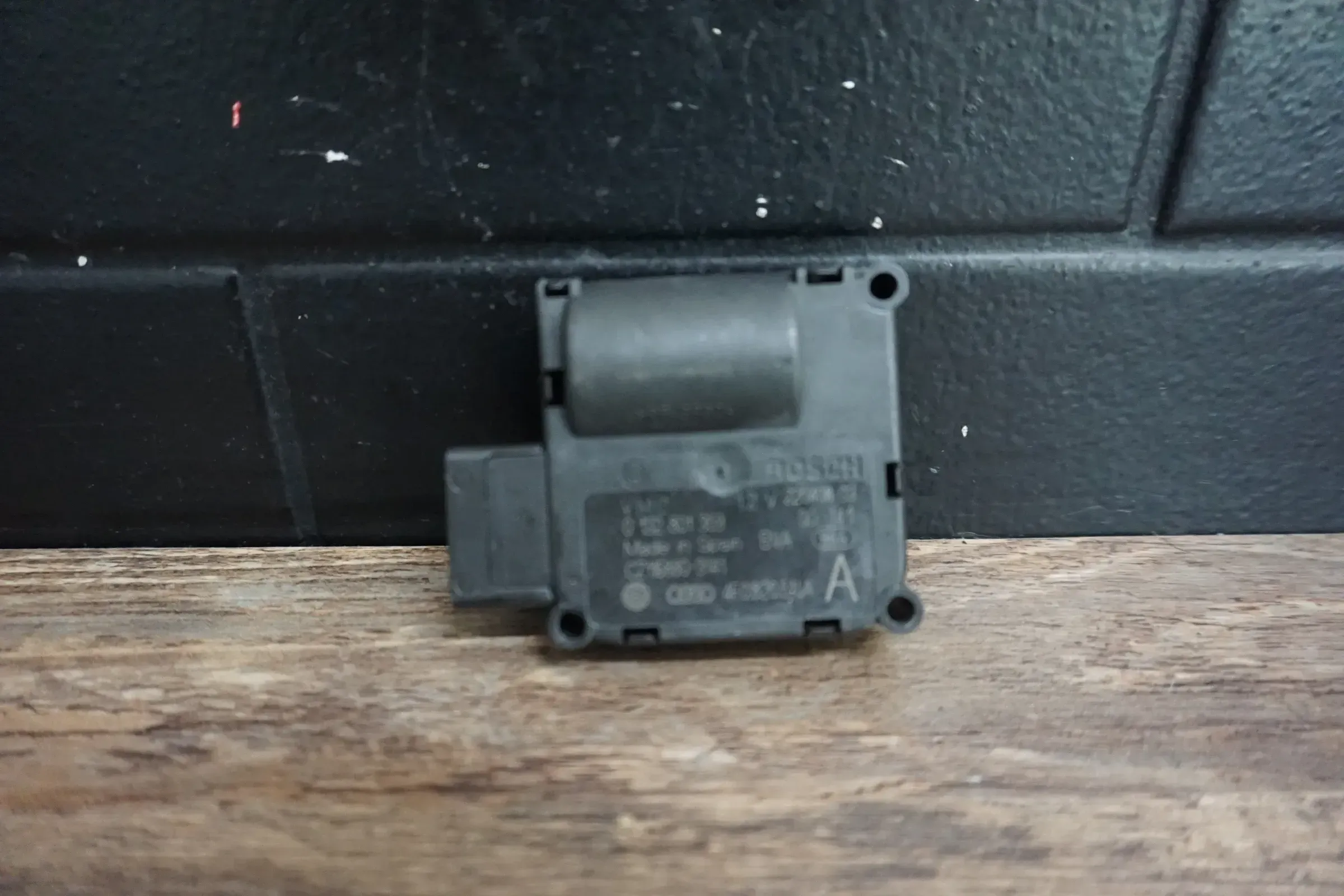 Audi A6 4F Stellmotor Klima Heizung Lüftung Klimaanlage 4F0820511A - Bild 1