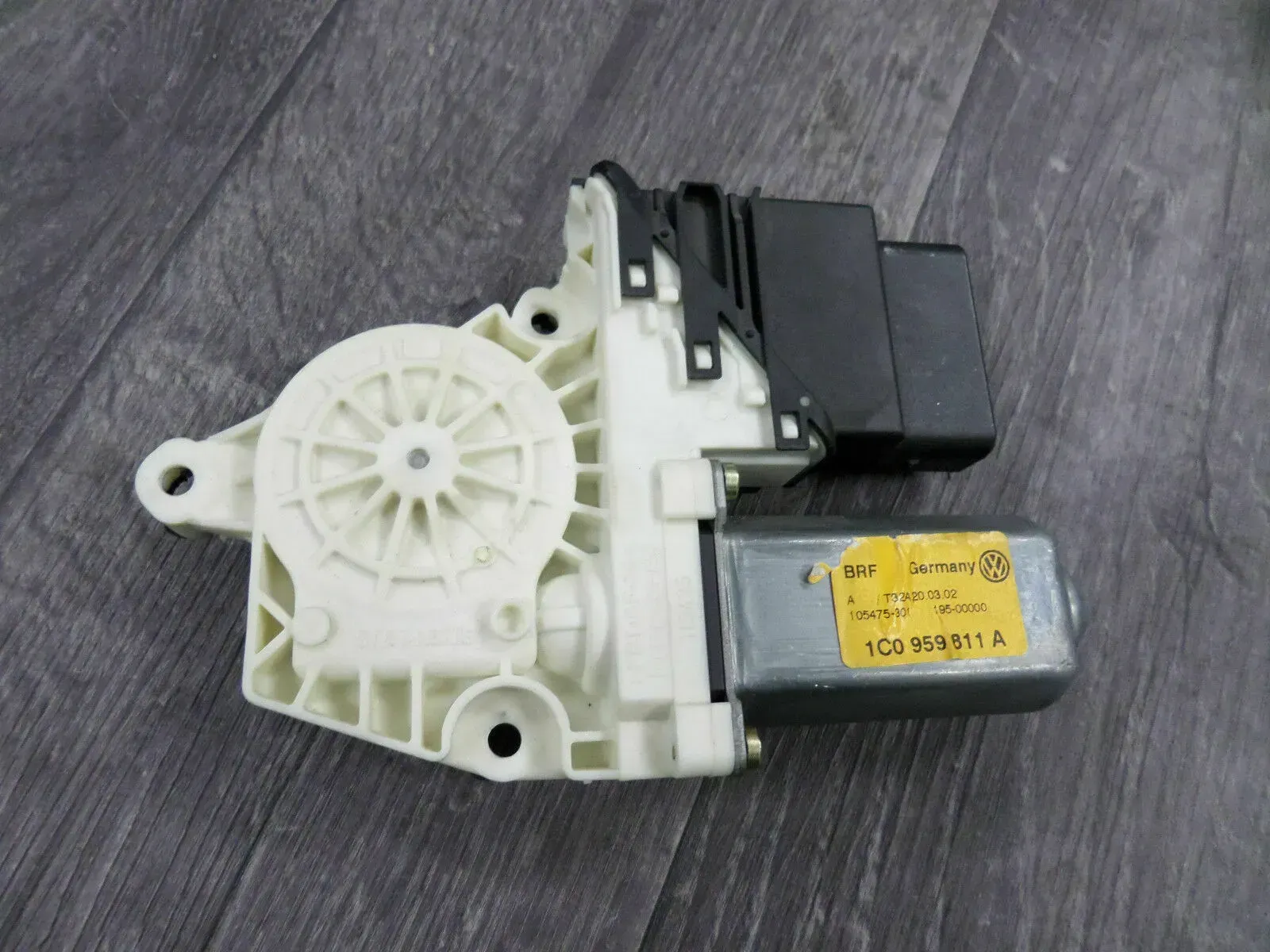 VW Bora Golf 4 IV Fensterhebermotor hinten links 1C1959811A Beifahrerseite Motor - Bild 1