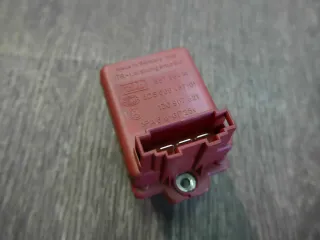 VW Audi Seat Skoda Gebläseendstufe Widerstand Heizungswiderstand 1J0907521 - Bild 1