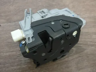 3C4839016A Türschloß Schloß ZV hinten rechts VW Passat 3C 5 EZ08 Variant - Bild 3