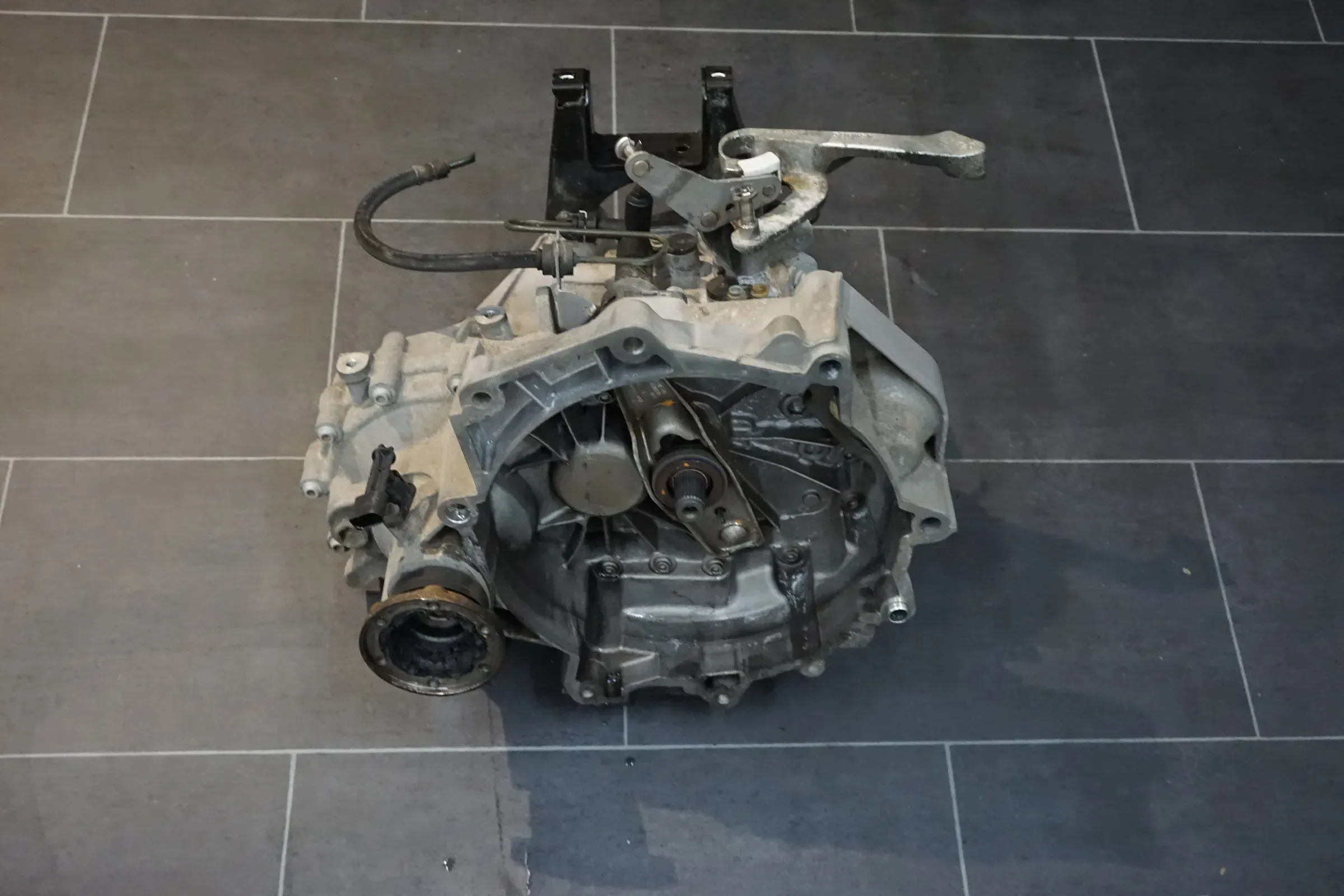 VW Polo 9N3 1.2 Getriebe Benziner 5-Gang Schalt JUS Skoda 02T301103AB - Bild 1