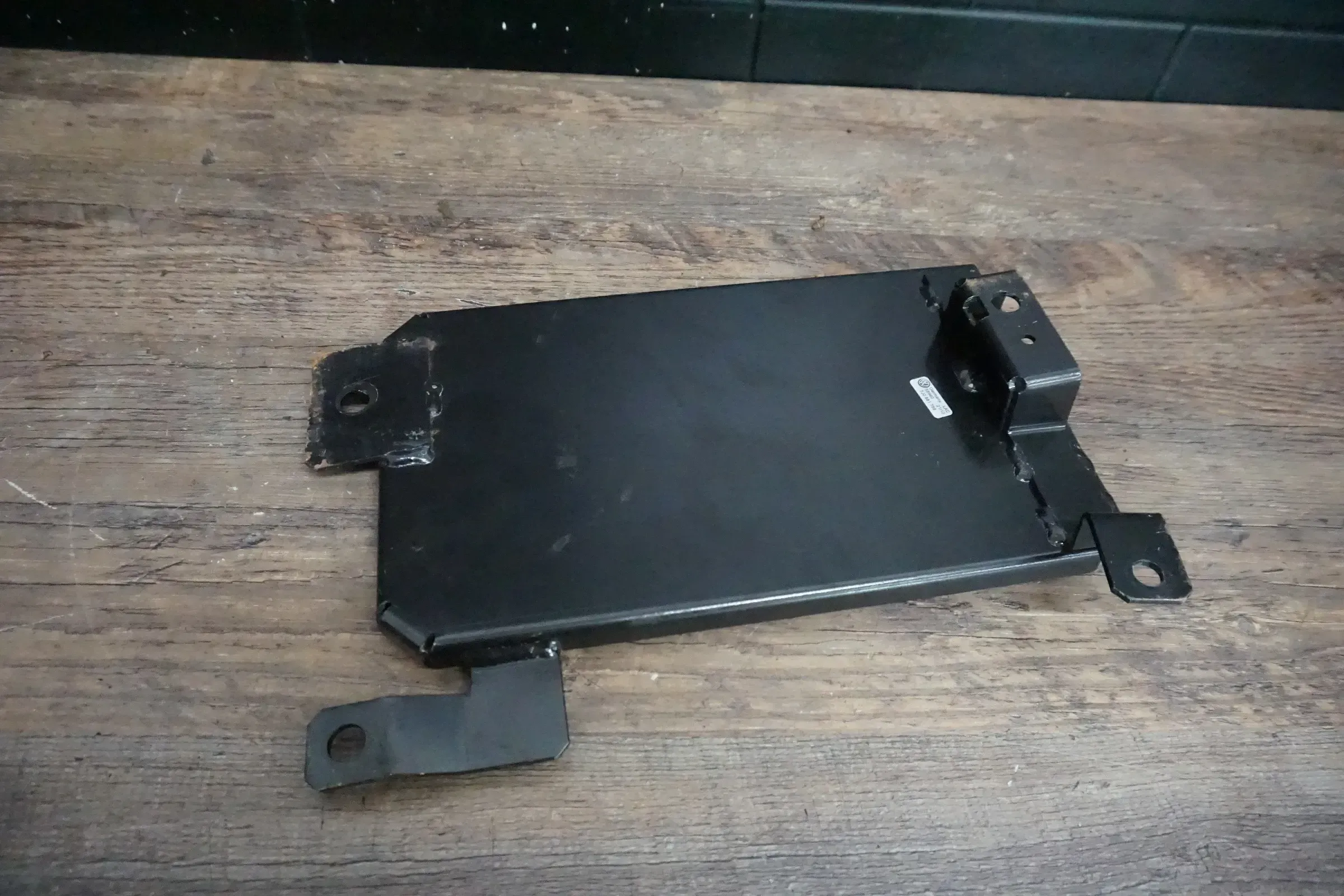 Volkswagen Transporter Kombi 2008 T5 Batteriehalter Halter 7J0881788 - Bild 1