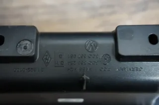 VW Passat 3C `07 Ascher vorne mit Blende in Alu gebürstet 3C0863284a 12V - Bild 3