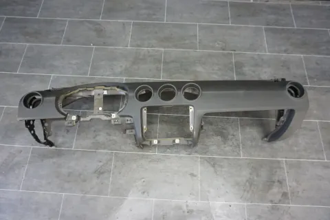 Background image for Audi TTRS 8J TT TTS Schalttafel Armaturenbrett Linkslenker Schwarz 8J1857001C
