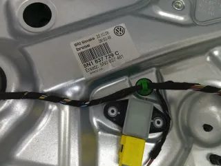 VW Tiguan Fensterheber Platte vorn links 5N1837729A - Bild 5