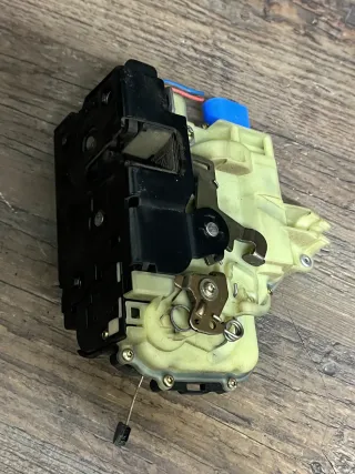 Original VW Polo 9N Skoda Fabia I 6Y Türschloss vorne rechts 3B1837016BQ - Bild 2