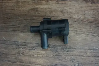 Zusatzwasserpumpe Wasserpumpe 1.8 TSI 2.0 TSI Audi A3 8P VW Golf 6 1K0965561J - Bild 3