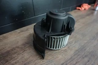 Original VW Touareg 7L Lüftermotor Gebläsemotor Lüfter Gebläse 7L0820021L - Bild 2