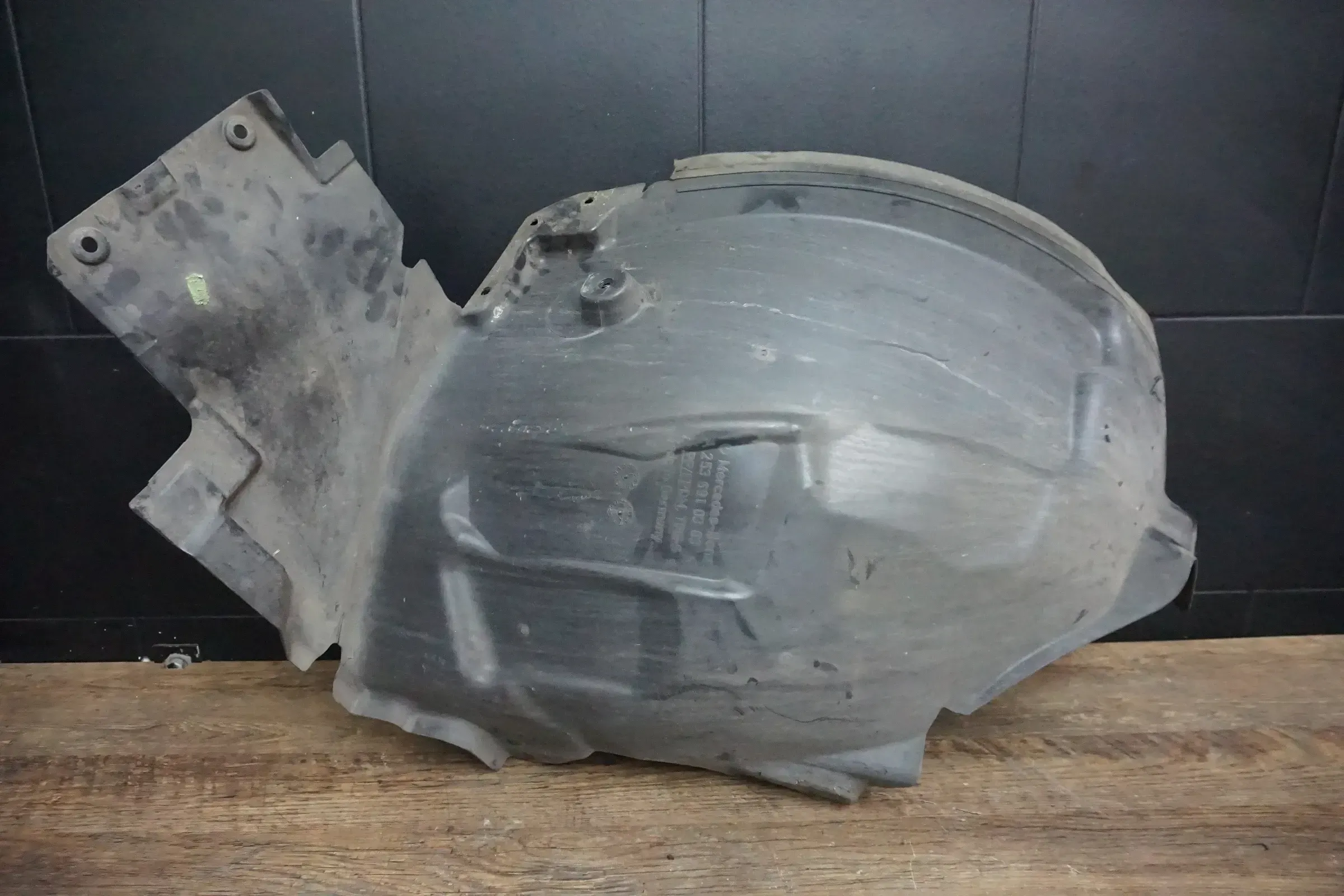 Mercedes-Benz X253 C253 Radhausschale Innen Verkleidung Vorne Links A2536910303 - Bild 1