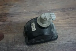 VW T4 Nebelschlussleuchte NSL Heckstoßstange Stoßstange hinten 7D0945729 - Bild 2