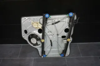 Volkswagen VW T5 Fensterheber Gestänge links 7H0837729G Türblech Multivan - Bild 4