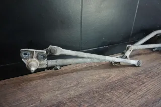 Opel Zafira A orig Wischermotor vorne mit Wischergestänge Bj 2003 - Bild 6