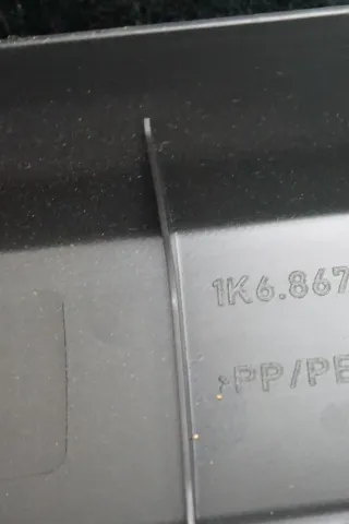 VW Golf V 5 Abdeckung Verkleidung Abschlussleiste oben hinten 1K6867617D - Bild 7