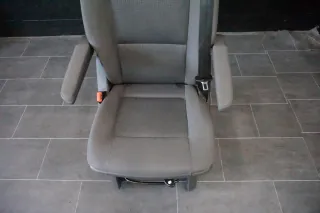 VW T5 Multivan Schienensystem 2te Reihe hinten Sitz Stoff Schwarz Drehsitz - Bild 2