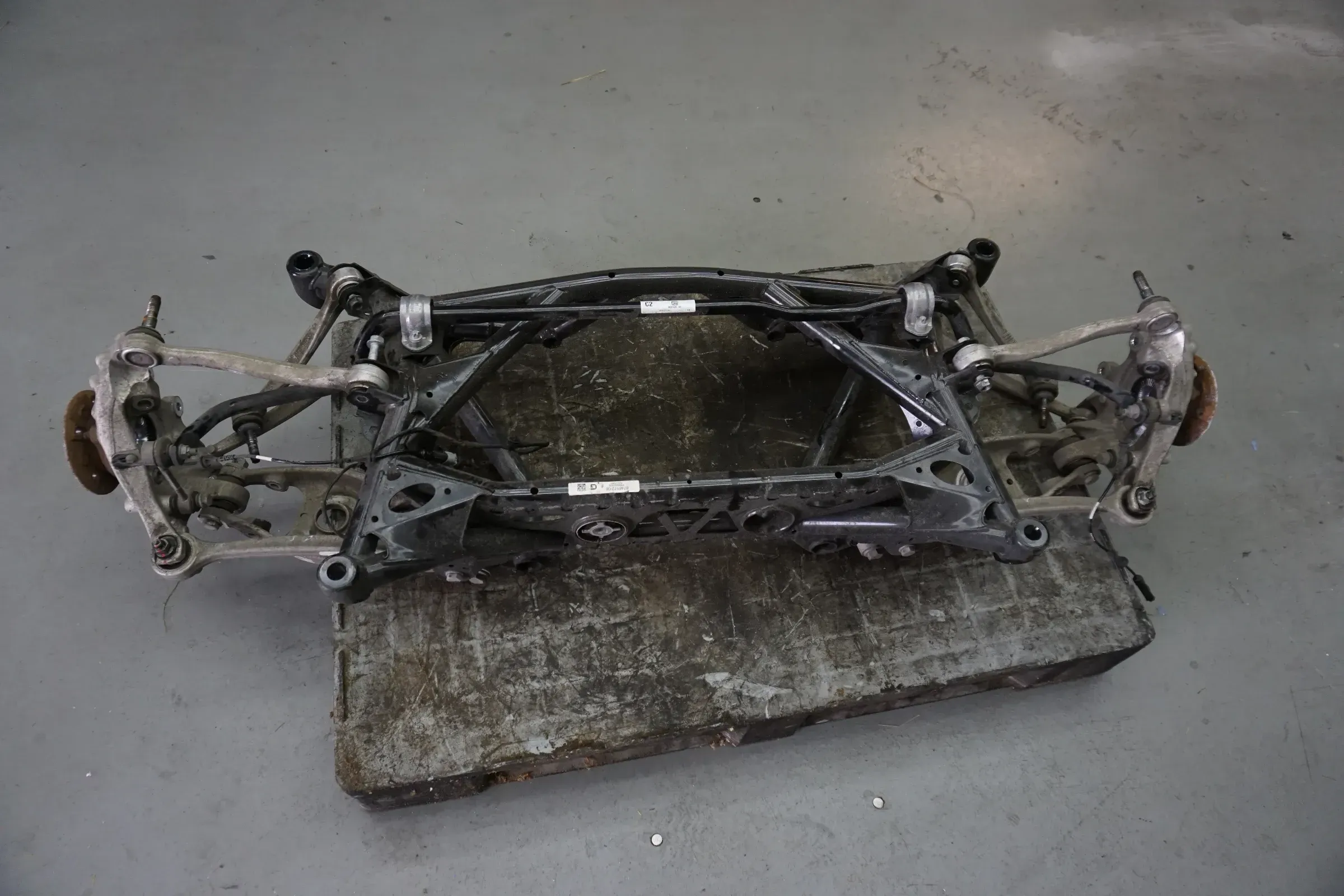 BMW M3 G80 G81 Hinterachse 8746172 Original Teil Achse hinten Achsträger - Bild 1