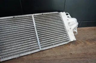 Ladeluftkühler Kühler für VW T5 7H 03-09 TDI 2,5 96KW 8ML376723-511 99000956 - Bild 2