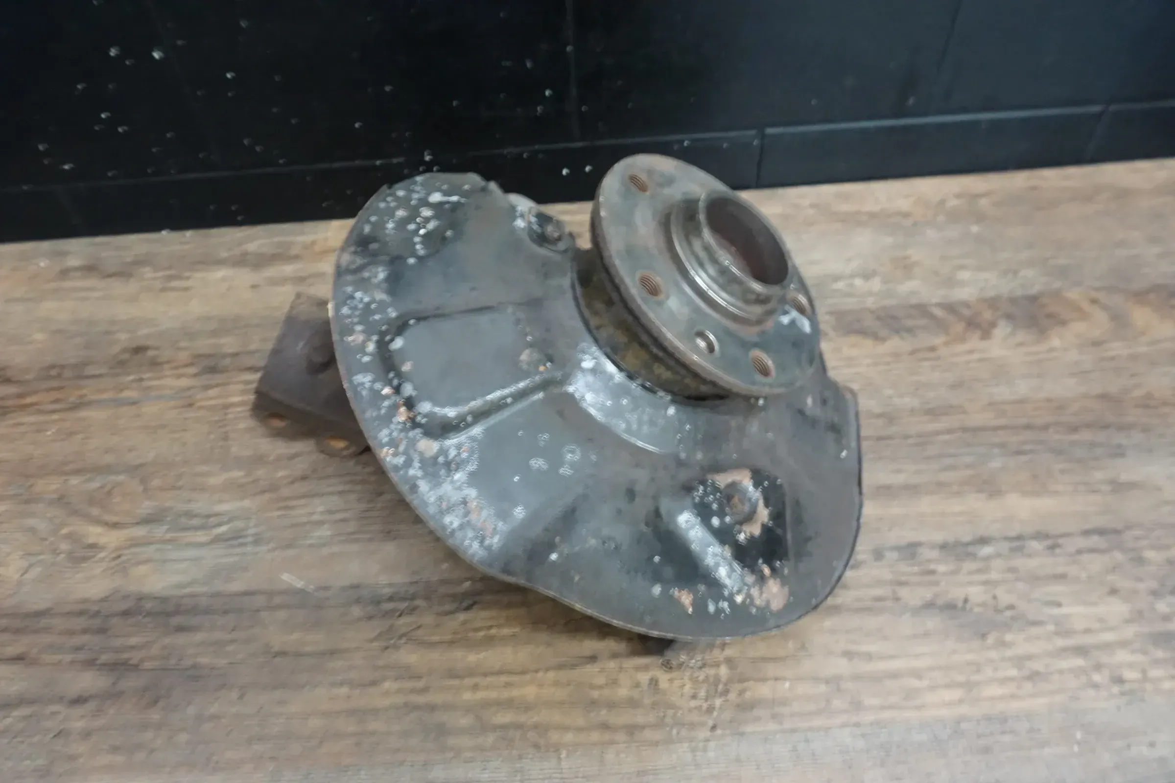 VW T5 7H Original Achsschenkel Achsträger Radlagergehäuse Vorne Rechts 7H0258G - Bild 1