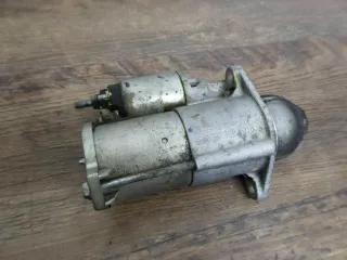 Starter Anlasser Delco Opel CORSA D 1.6 Turbo OPC 55576980 - Bild 1