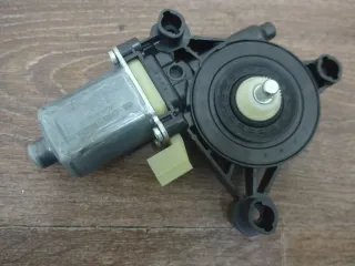 VW Golf VII 7 Audi A3 8V TT 8S Fensterhebermotor vo. Rechts 5Q0959802B - Bild 2