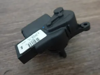 VW GOLF VII 7 SKODA OCTAVIA III 5E Stellmotor Klima Heizung 6Q0907611 - Bild 6