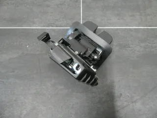 Audi A1 8X Heckklappenschloss Schloss Heckklappe 8R0827505A - Bild 2