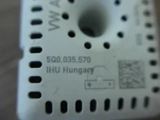 Original VW Golf 7 5G Antennenverstärker Entstörfilter Verstärker 5Q0035570 - Bild 5