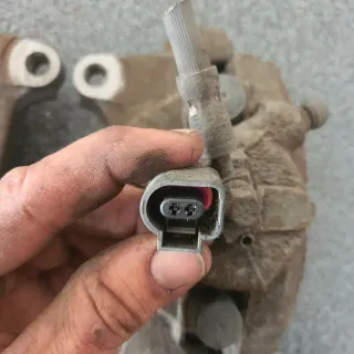 VW Golf 5 V GTI 2,0 TFSI 147KW Bremse für Vorderachse 312mm vor - Bild 4