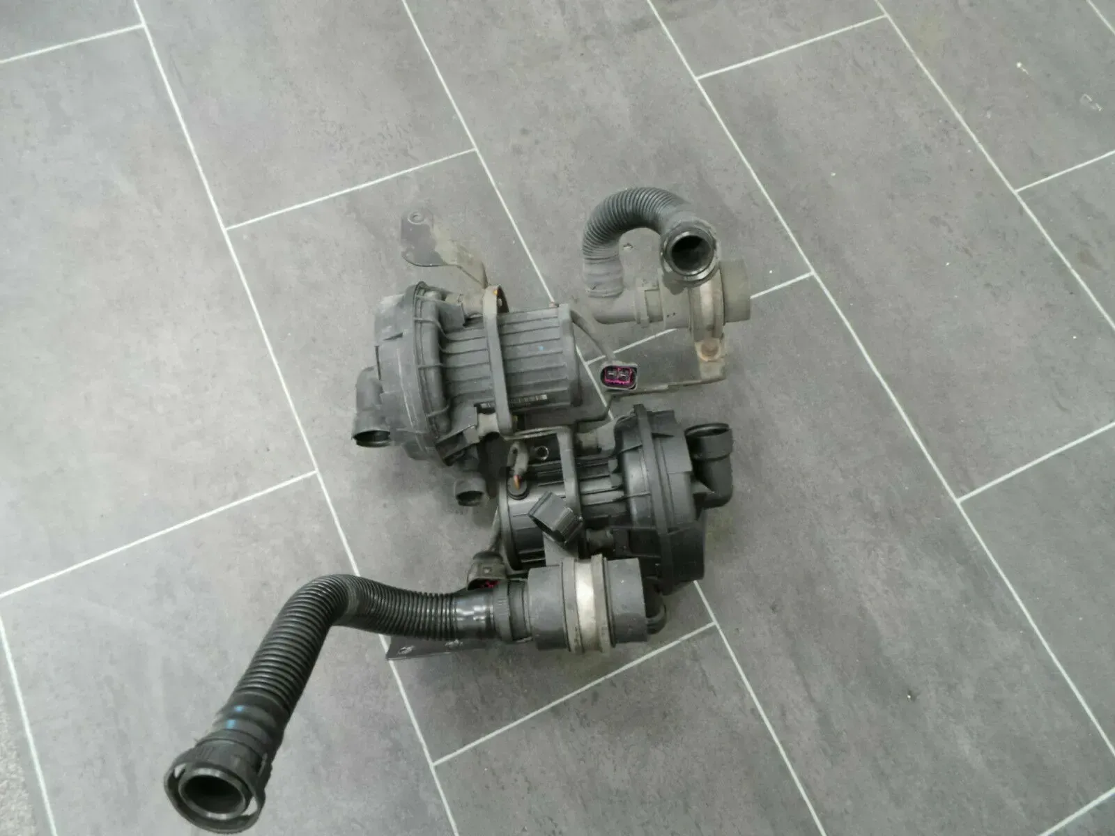 Sekundärluftpumpe Luftpumpe VW Phaeton 6.0 W12 Bj.2004 07C959253 - Bild 1