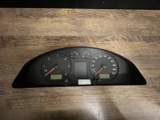 VW T5 2,5 TDI Kombiinstrument Tacho Kombiinstrument 7H0920871B - Bild 1