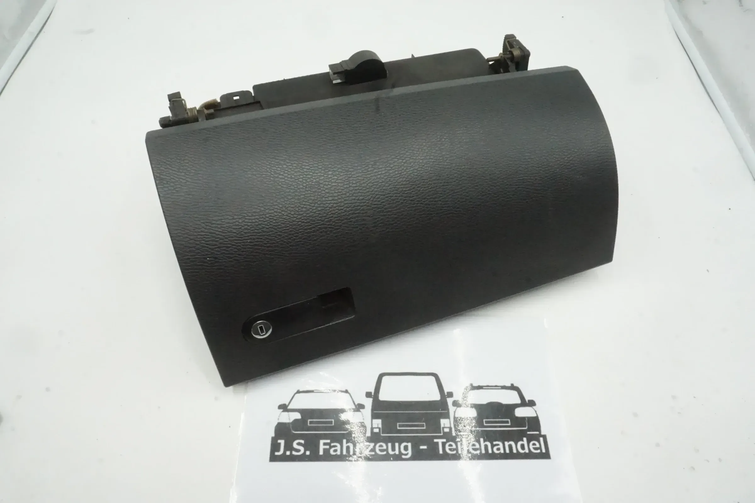 7H5858721A Handschuhfach 7H5857239B Airbagschalter VW T5 7H Multivan 2004 - Bild 1