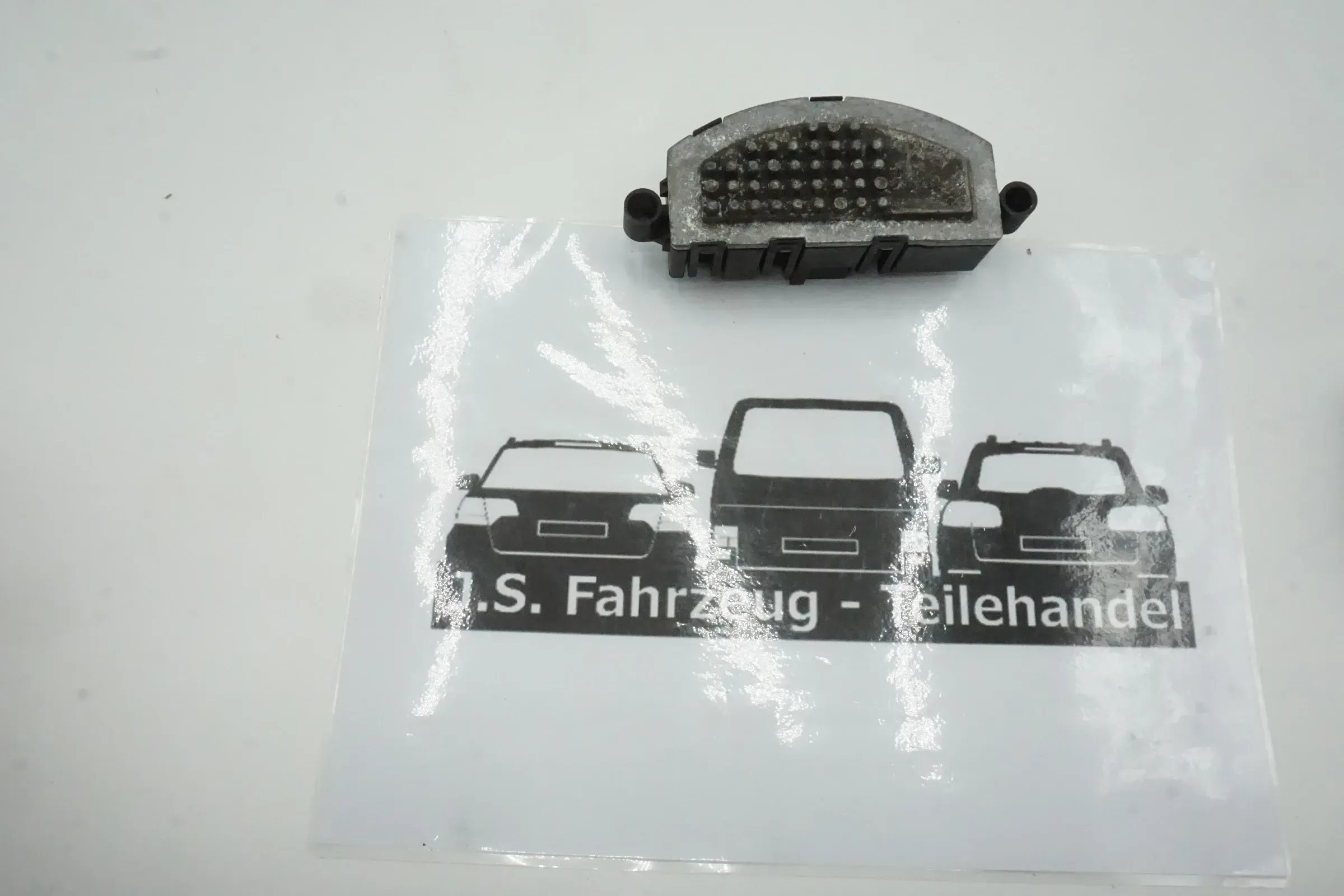 Gebläsemotor Vorwiderstand Audi A4 A5 A8 Q5 RS5 8T0820521A Mercedes A2469064100 - Bild 1