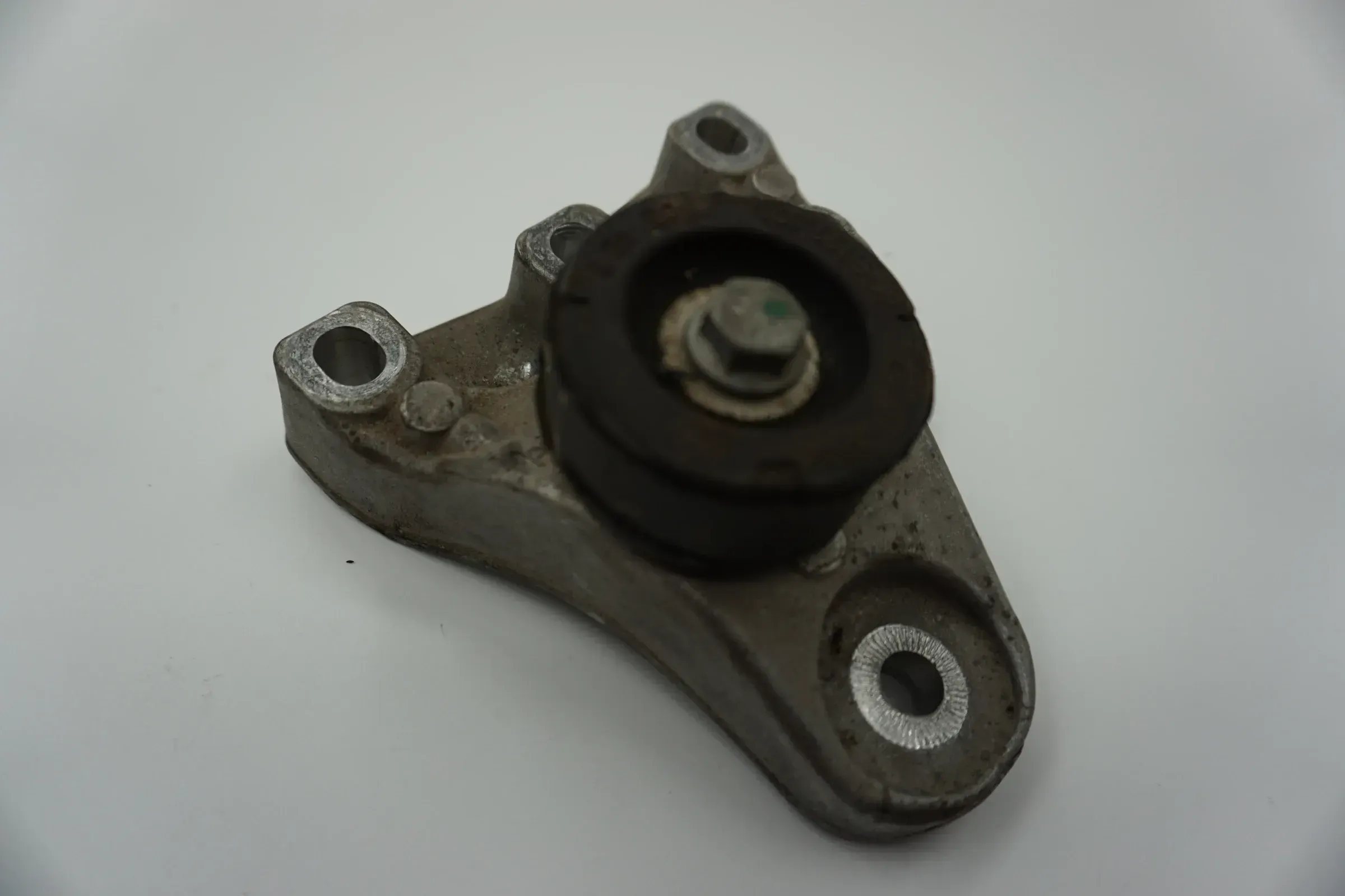 VW Skoda Seat Motorhalter 6R0199185B Konsole - Bild 1