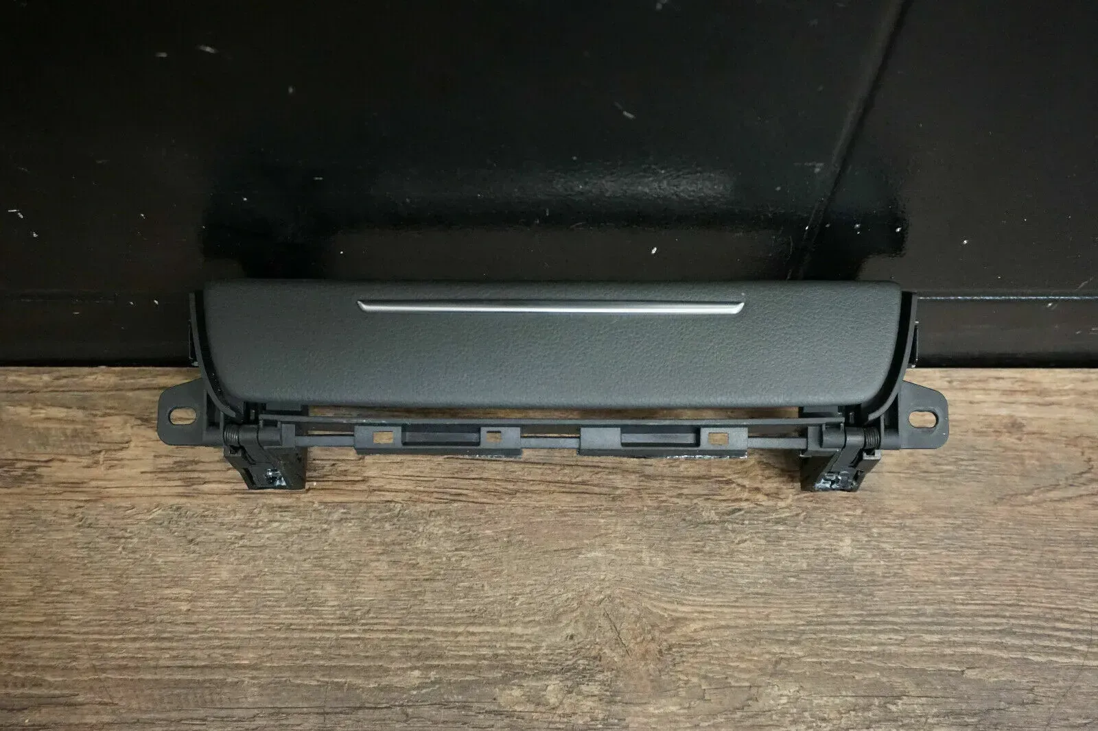 Audi A8 S8 4H Leder Abdeckung Blende Klappe Schalterleiste Deckel 4H0858381 - Bild 1