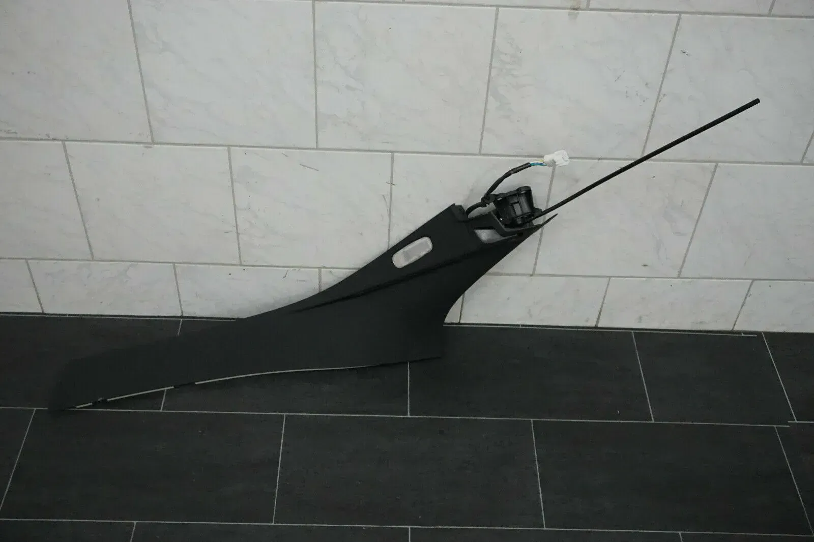 Säulenverkleidung D-Säule Links Avantgarde Mercedes W212 E-Klasse A2126900925 - Bild 1