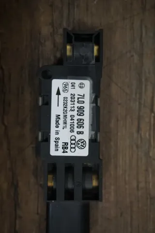 Porsche Cayenne 955 9PA Crashsensor Airbagsensor Sensor 7L0909606B - Bild 3