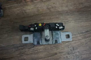 Audi Q5 FY Heckklappenschloss Haken Original-Zubehör-Hersteller 80A827507 2018 - Bild 2