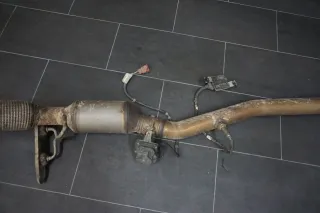 VW Passat B8 2.0 TDI Abgasrohr Regelklappe Drosselklappe Katalysator 3Q0131701B - Bild 3
