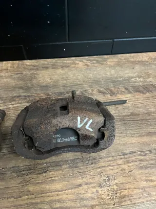VW T5 Bremse vorn vorne Komplett Set 2.5 TDI Scheiben Halter Beläge AXE 174PS - Bild 2