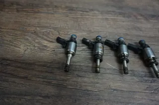 4x Audi VW Seat Skoda 2.0 TFSI Einspritzventil Einspritzdüse 06H906036G - Bild 3