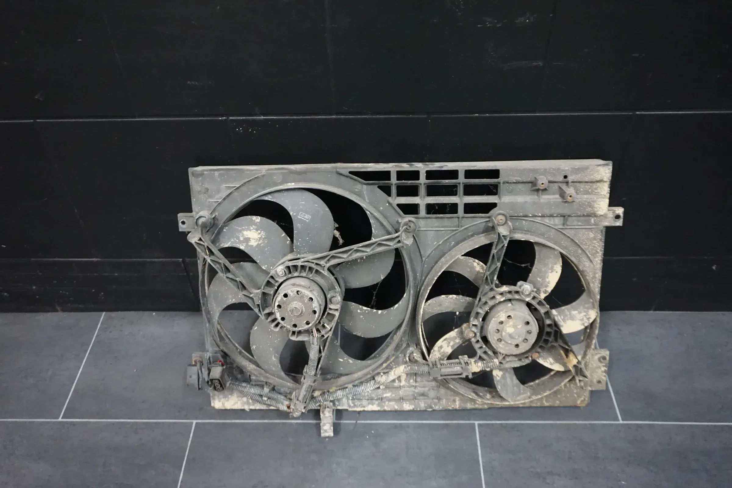 8N0121205A ELEKTRO-LÜFTER 6E0959455A 1C0959455C AUDI TT 8N 225PS 1.8T - Bild 1