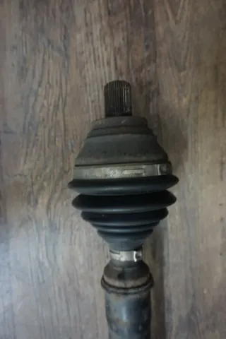 VW Jetta 1K2 Bj.2009 original Antriebswelle Gelenkwelle vorn rechts 1K0407272JC - Bild 5