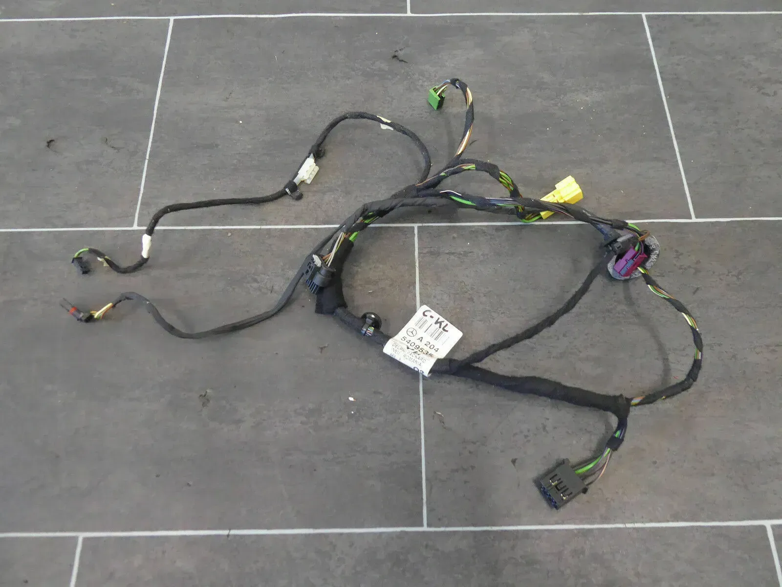Mercedes W204 C-Klasse Verstärker Amplifier Soundverstärker Harman A20490078 - Bild 1