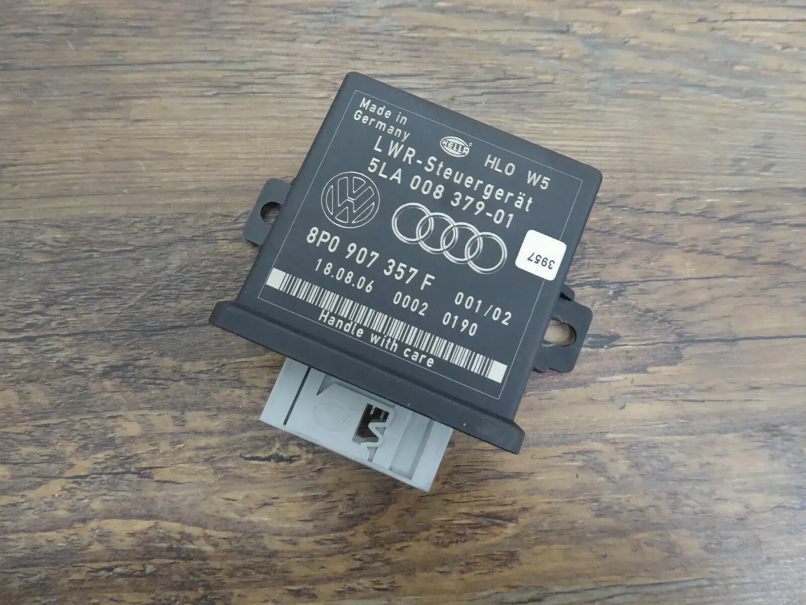 Audi A3 A4 A6 A8 S8 Q7 LWR Steuergerät Leuchtweitenregelung 8P0907357F - Bild 1