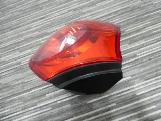 Original VW Golf V - Heckleuchte Rückleuchte Rücklicht links außen - 1K6945095E - Bild 2