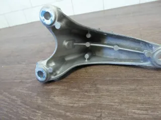Audi A4 8E B6 B7 2,0 E Motorhalter Motorstütze rechts 8E0199308A - Bild 3