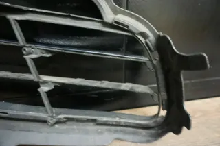 Original Porsche 981 Boxster rechts Vorne Stoßstange Gitter Grill - Bild 4