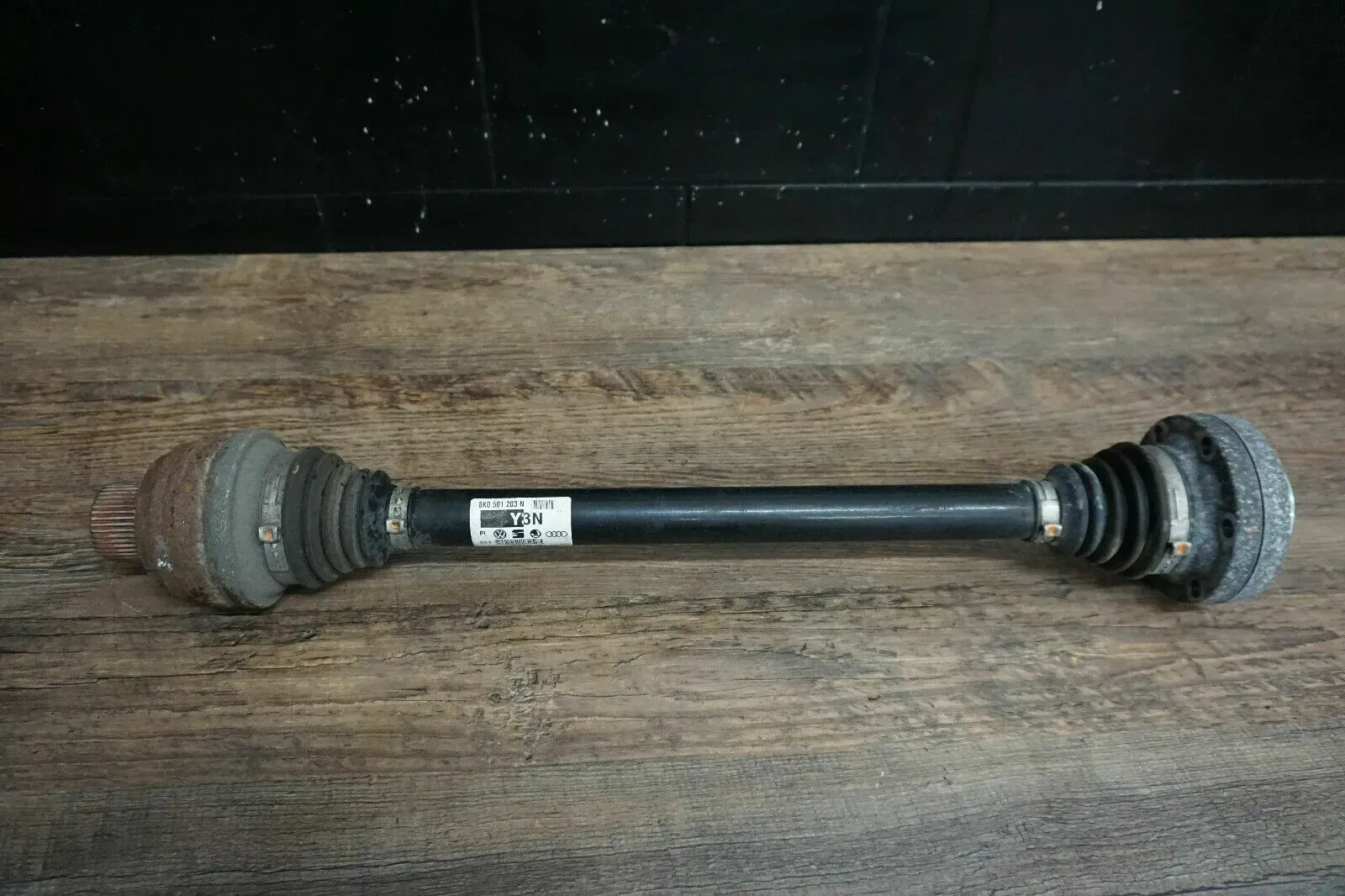 Audi A4 8K A5 8T 3.0 TDI TFSI Antriebswelle Gelenkwelle Hinten 8K0501203N - Bild 1